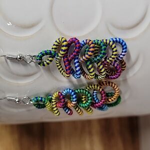 FIBER SCULPTED LOOP EARRINGS